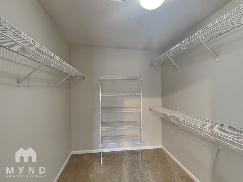 Building Photo - 10301 Springridge Cir