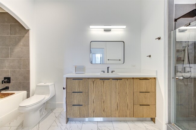 Building Photo - 1901 Post Oak Blvd