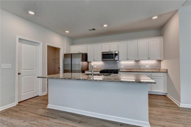 Building Photo - 175 Grey Falcon Ave