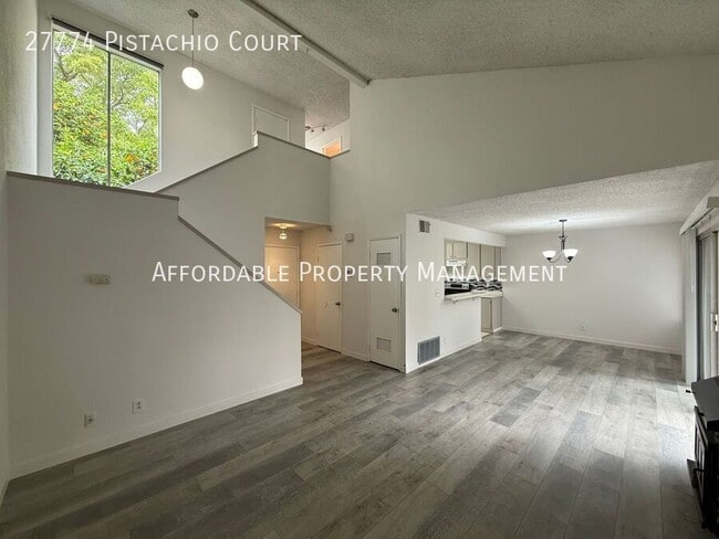 Building Photo - 27774 Pistachio Ct