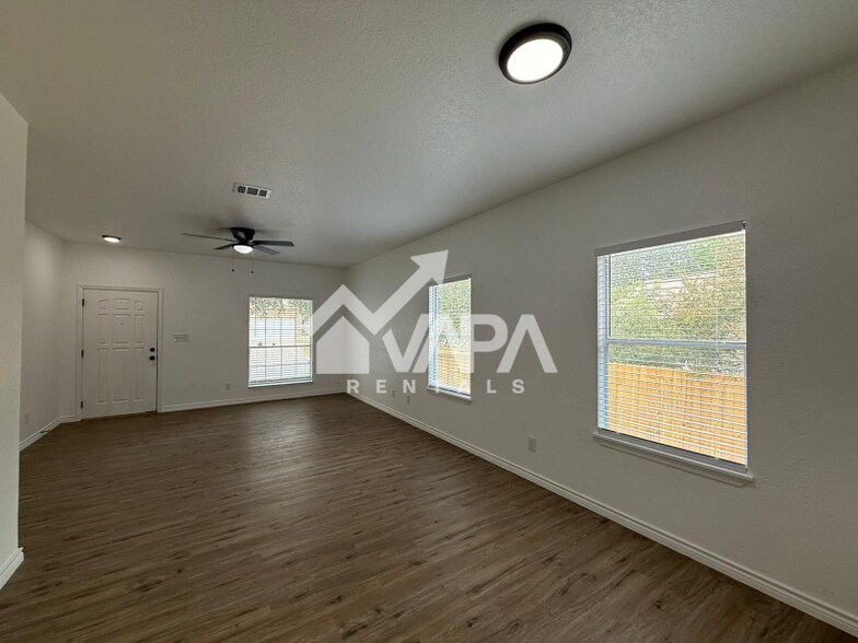 Building Photo - 8211 Monte Seco