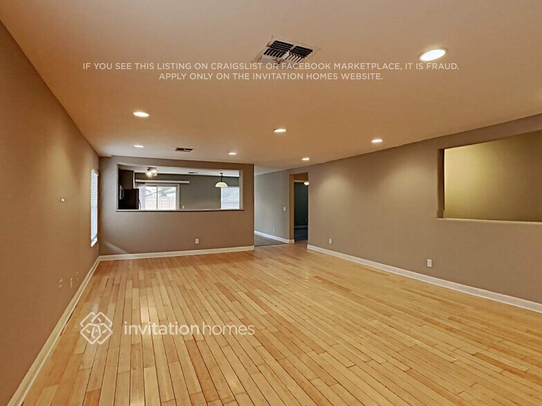 Building Photo - 4110 E Sierrita Rd