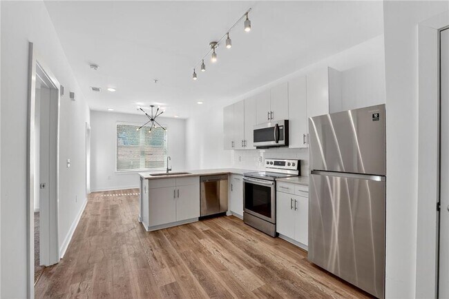 Primary Photo - 525 Parkway Dr NE