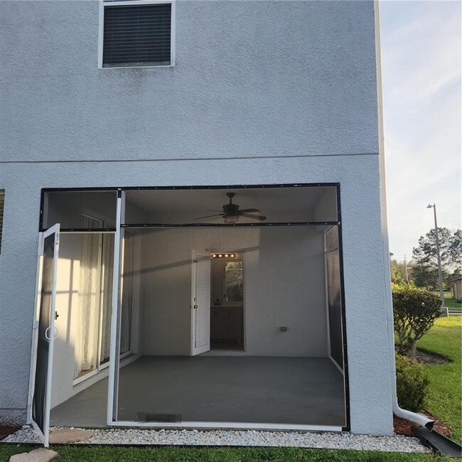 Building Photo - 3048 Chessington Dr