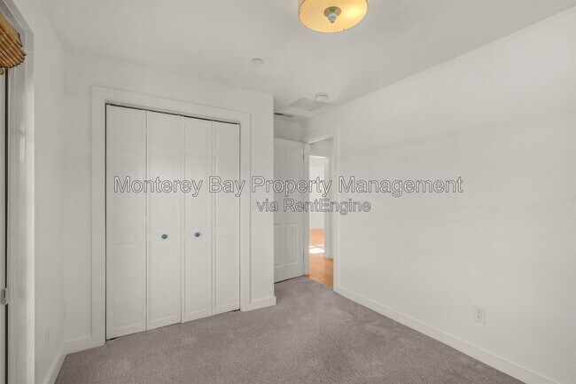 Building Photo - 414 Monterey Ave