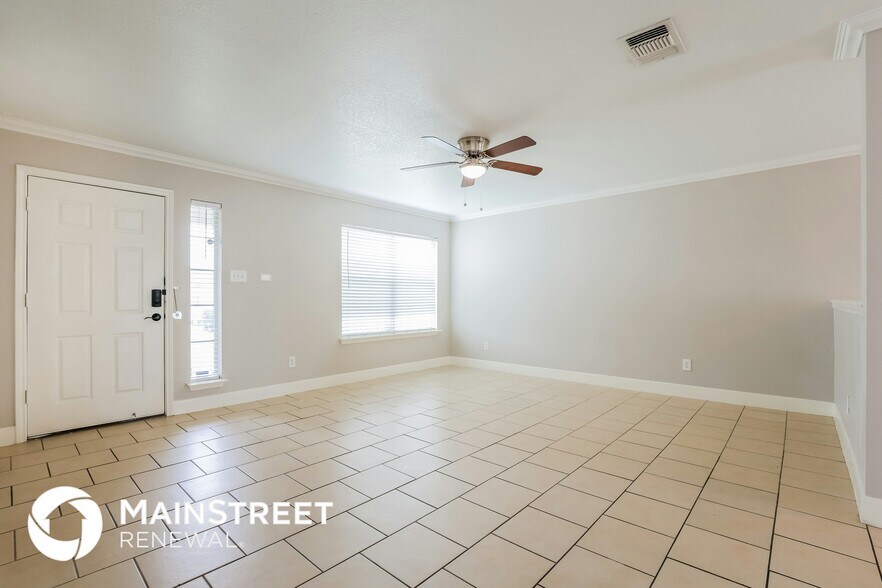 Building Photo - 6815 Meadow Ash Dr