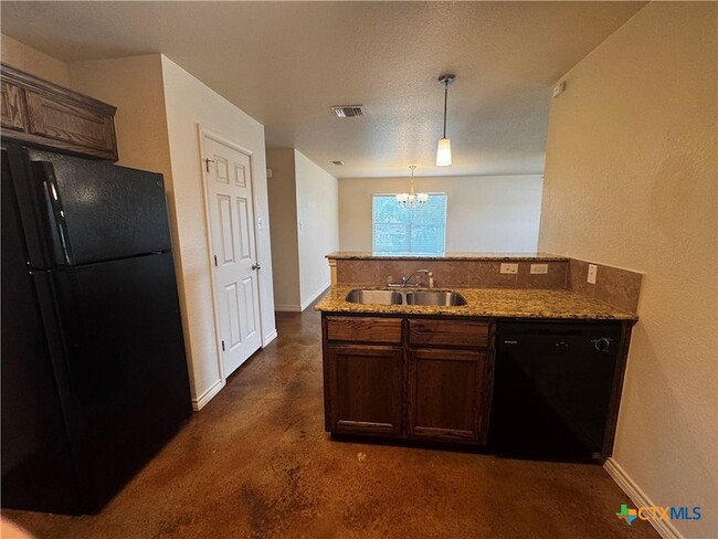 Building Photo - 1803 Indian Trail