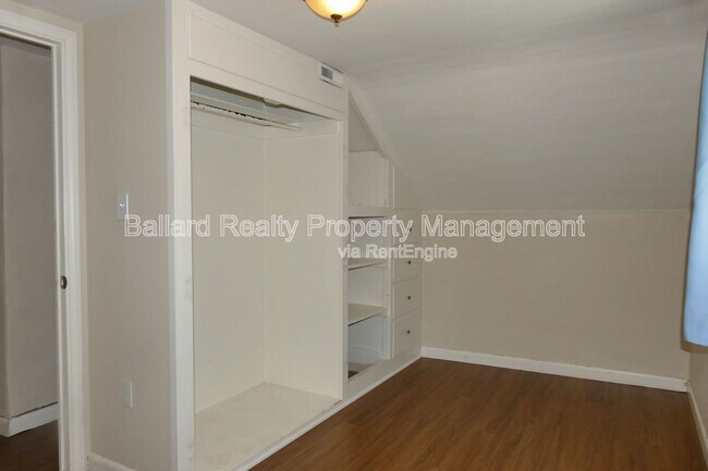 Building Photo - 1417 NW 60th St