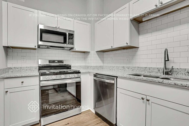 Building Photo - 499 Villa Rosa Rd