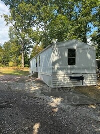 Building Photo - 250 Co Rd 129