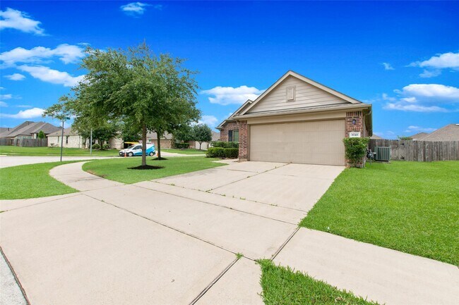 Building Photo - 8746 Sunny Gallop Dr