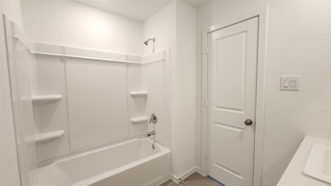 Building Photo - 16815 Old Wagon Wy