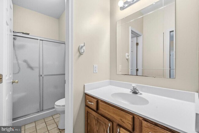 Building Photo - 14715 Jennifer Ct