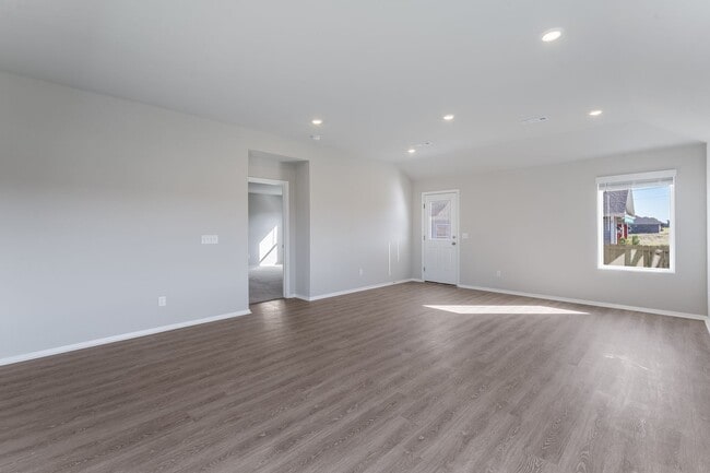 Building Photo - Welcome to your dream home..