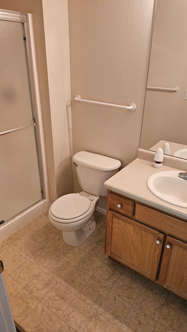 Building Photo - Cute Townhome in Rigdon Farms