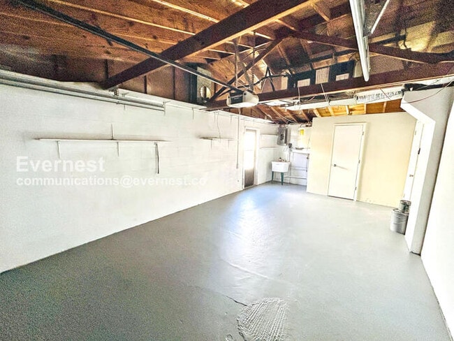 Building Photo - 3438 Monticello St