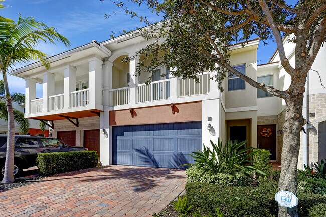 Building Photo - 100 NW 69th Cir