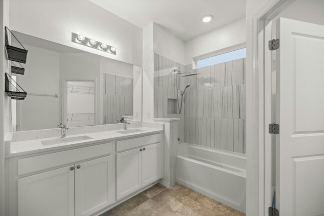 Building Photo - 5023 SW 58th Pl