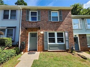 Building Photo - 295 Roswell Commons Cir