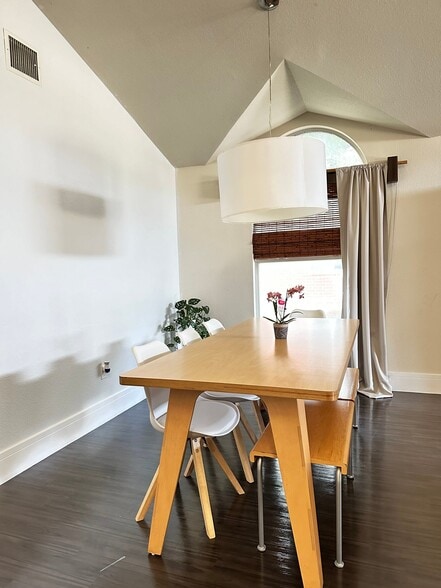 Building Photo - 4505 Sydney Harbour Ct
