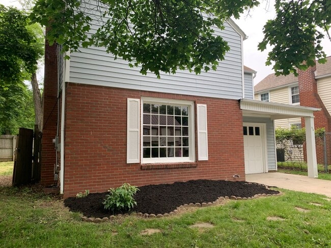 Building Photo - Coming Soon !3 Bedroom, Garage June 6th