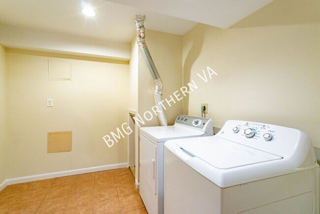 Building Photo - 4557 Perch Branch Way
