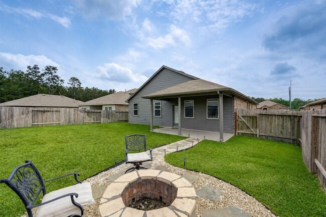 Building Photo - 20451 Green Mountain Dr