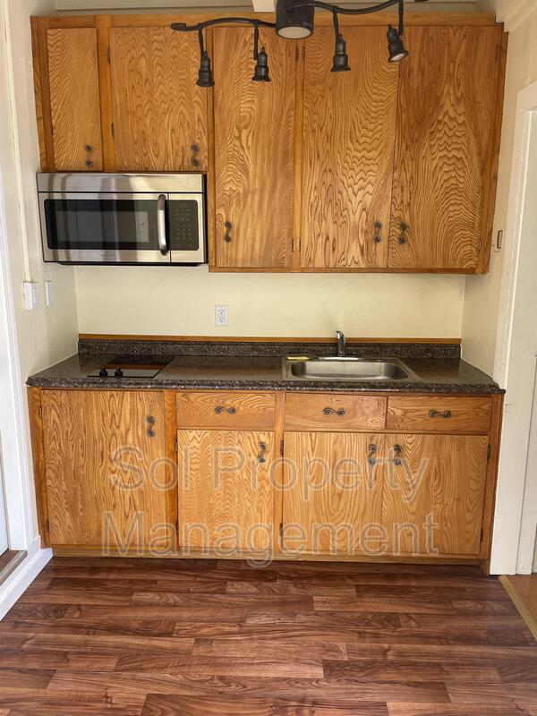 Building Photo - 4452 Soquel Dr