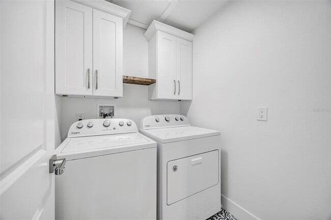 Building Photo - 11728 Raintree Dr