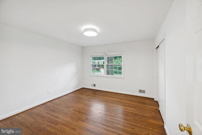 Building Photo - 6313 Stoneham Ln