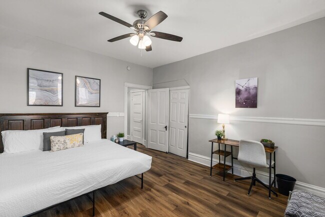 Building Photo - 2819 Shenandoah Ave