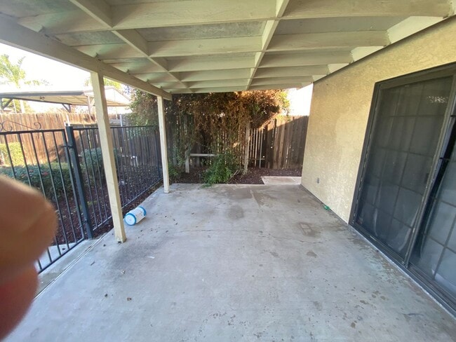 Building Photo - Get ready for Summer in this 3 BD 2 BA SW home with a Pool on a corner lot