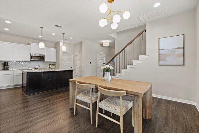 Building Photo - 9809 Eloquence Dr