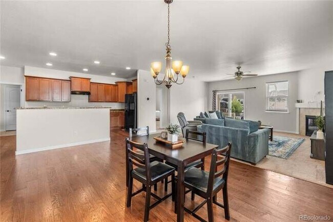Building Photo - 42320 Forest Oaks Dr