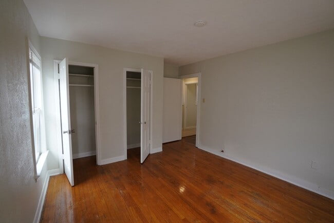 Building Photo - 424/426 Natalen