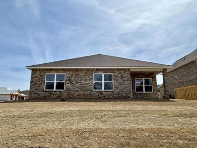 Building Photo - 9220 Current Wy SE