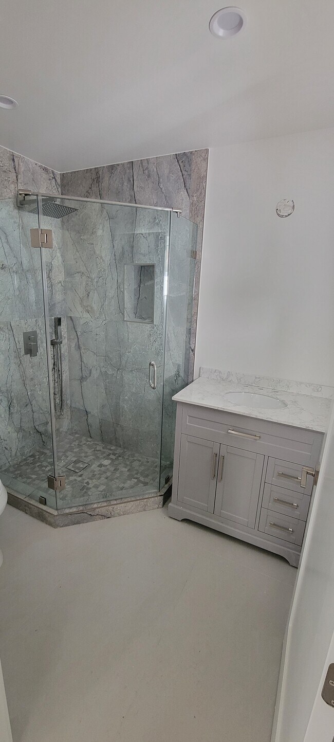 Building Photo - 2515 Foothill Blvd