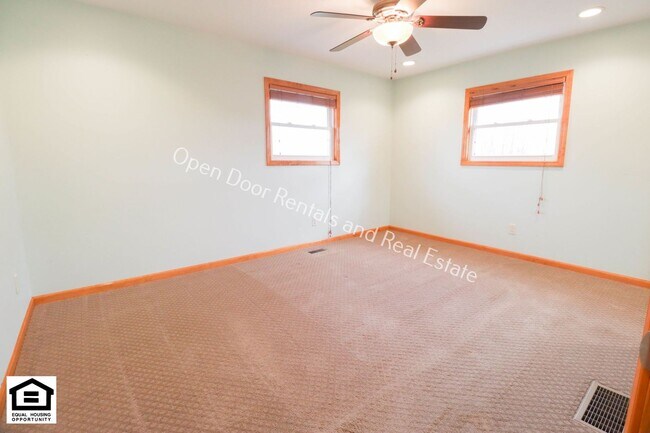 Building Photo - 8122 Co Rd 60