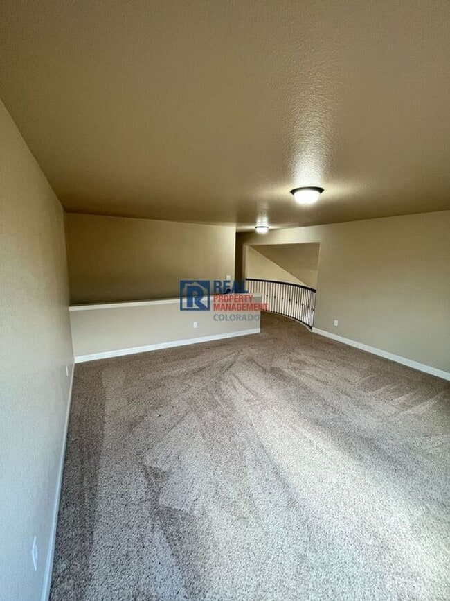 Building Photo - 7551 Dutch Loop