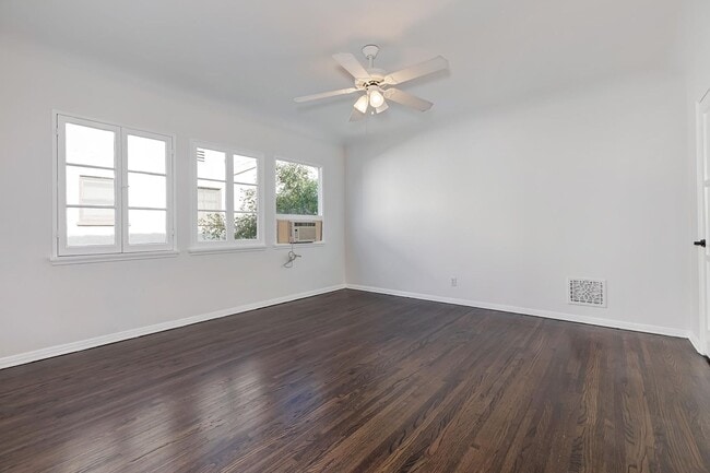 Building Photo - Clarkhill Residences LLC - 145