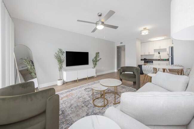 Building Photo - 4403 W Cleveland St