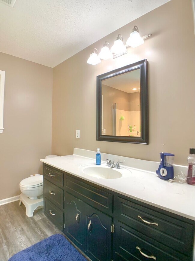 Building Photo - 4069 Challis Dr