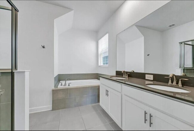 Building Photo - 9809 Introduction Wy