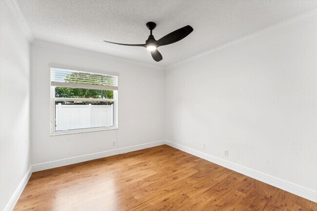 Building Photo - 6009 Royal Birkdale Dr