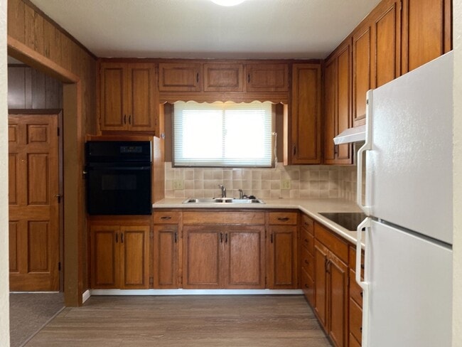 Building Photo - STUDENTS WELCOME! Single-Family Ranch Home in West Ft. Collins w/ Fenced Yard, Lawn Care Included!