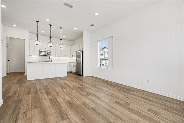 Building Photo - 901 Janwood Dr