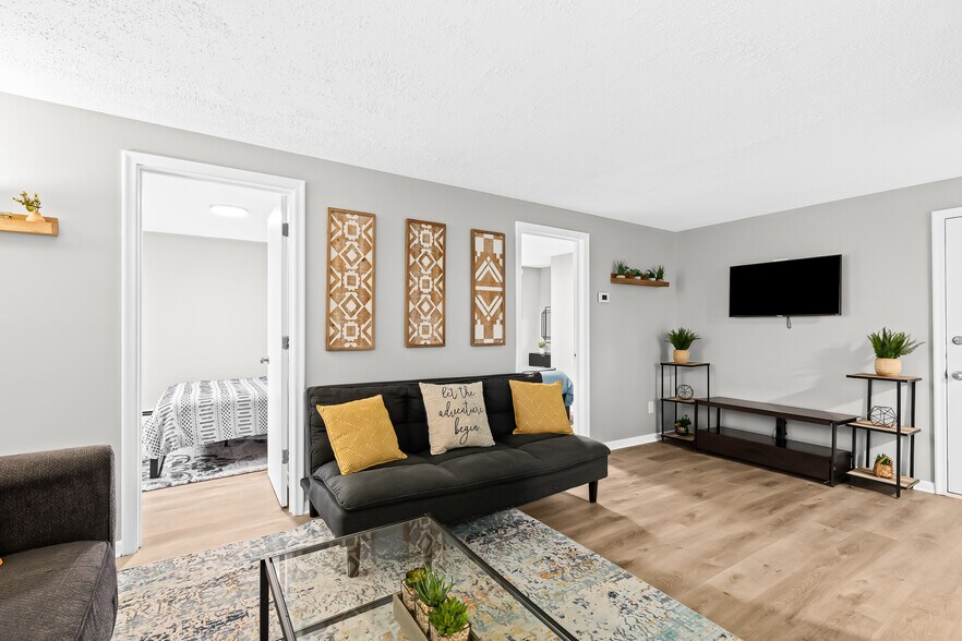 Building Photo - 23080 Stauber Ave