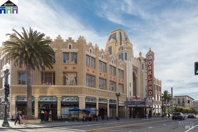 Building Photo - 1020 Jackson St