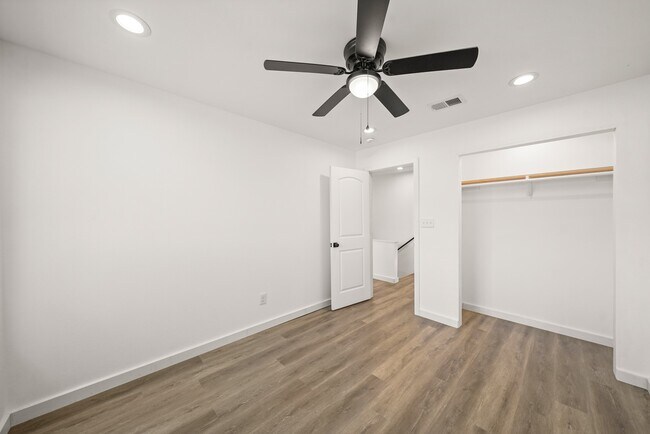 Building Photo - 4428 Stanford Ct