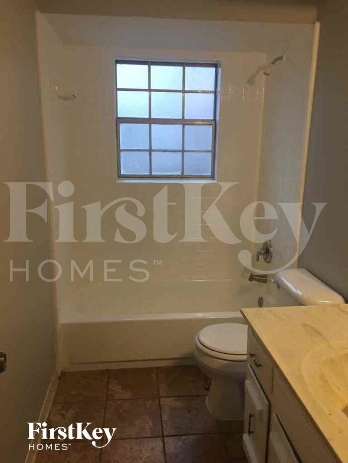 Building Photo - 4475 Grinstead Cove
